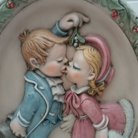 Vintage Ceramic Wall Plaque Children Kissing Under the Mistletoe Hand Painted - Picture 2 of 12